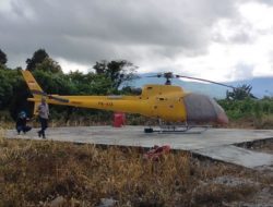 Diduga layani logistik ke tambang emas ilegal, Pemprov Papua Barat tak beri izin terbang helikopter