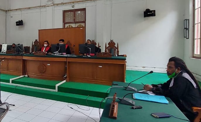 Persidangan terdakwa penyerangan Posramil Kisor di PN Makassar