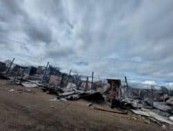 Gagal membakar pasar, sekelompok orang bakar kios dan rumah di Dogiyai