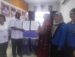 Kominfo Kabupaten Jayapura dan STIMIK Umel Mandiri teken kerja sama