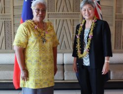 Penny Wong umumkan 8 tahun kemitraan dengan Samoa dan bantuan kapal patroli