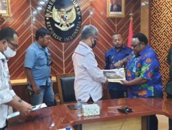 Datangi Kantor Kemenkopolhukam, anggota DPR Papua jelaskan pengelolaan Dana Otsus