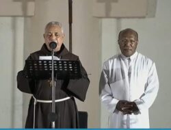 Masyarakat Meepago minta Uskup You gelar ucapan syukur di Paniai
