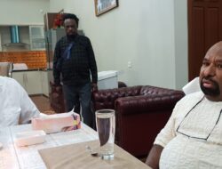 Gubernur Lukas Enembe kembali menolak permintaan KPK 