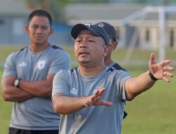 Pelatih Persipura;  pemberhentian kompetisi susahkan pelaku sepak bola
