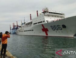 Kapal rumah sakit Peace Ark China tiba di Indonesia