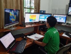BMKG Jayapura harap masyarakat membekali diri dengan informasi cuaca