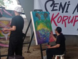 Aktivis di Makassar kritik korupsi lewat lukisan