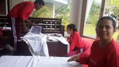 Perempuan Papua dibekali keterampilan membatik