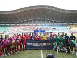 Pesepakbola Liga Indonesia bersatu menuntut dikembalikannya Liga 2 dan Liga 3