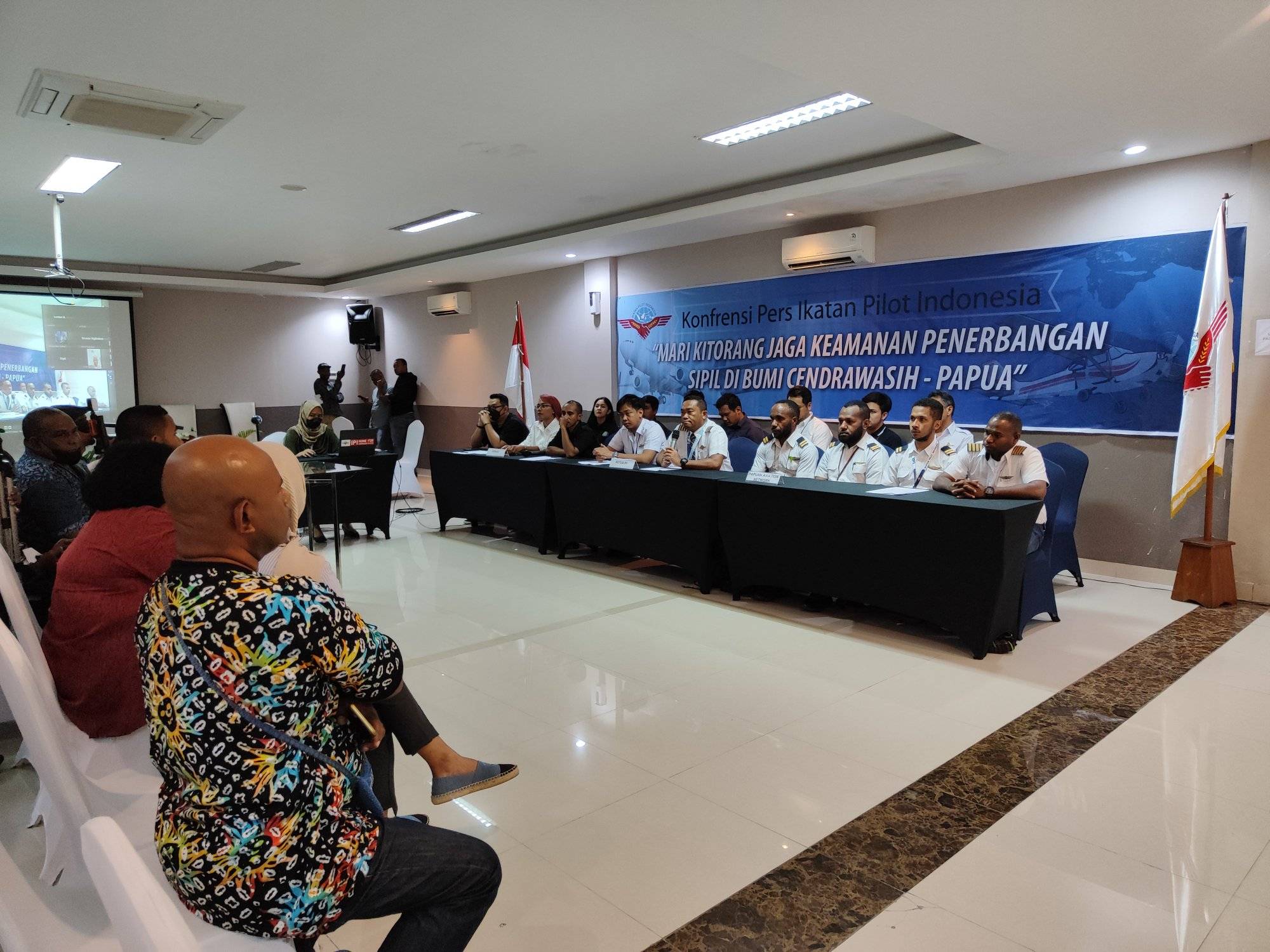 Ikatan Pilot Indonesia meminta pengamanan bandara di Papua diperkuat