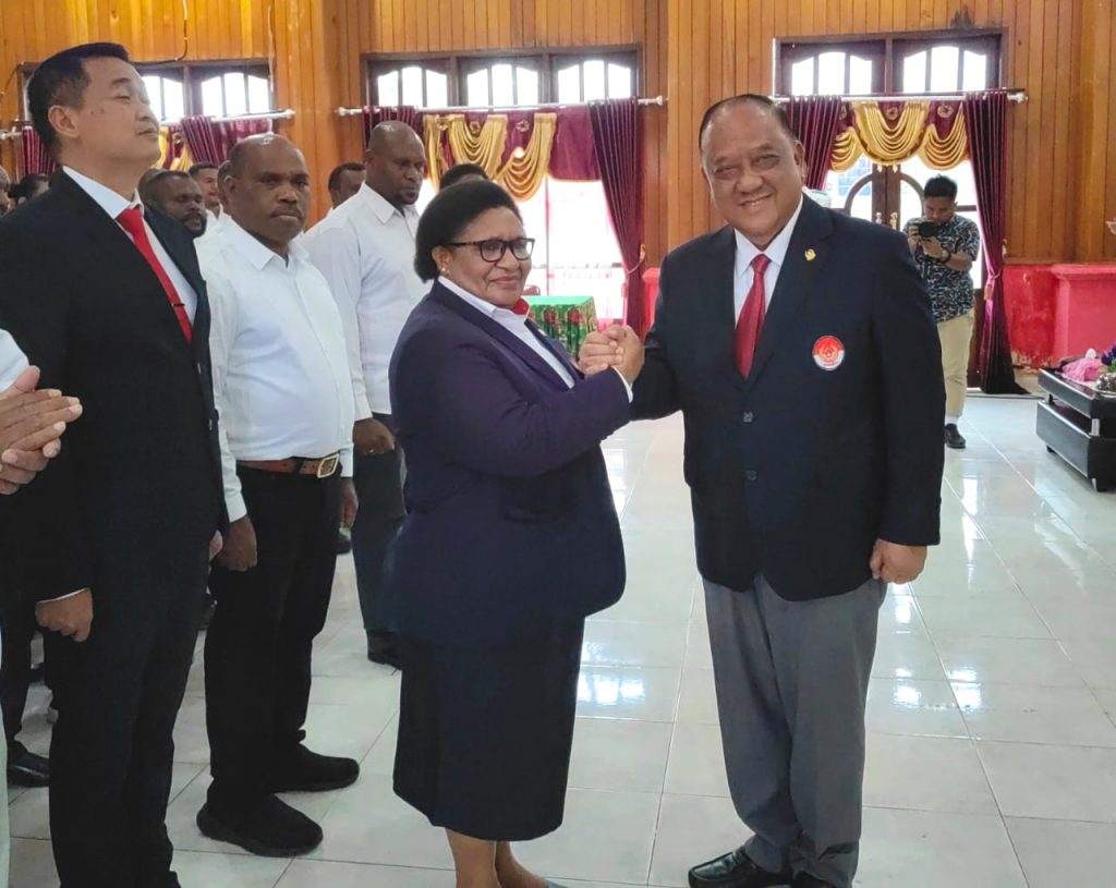Penjabat Gubernur dikukuhkan sebagai Ketua Umum KONI Papua Tengah 3 Pengukuhan Ketua KONI Papua Tengah