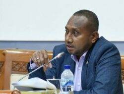 Anggota Komisi I DPR RI minta rakyat sipil jangan jadi korban operasi pembebasan pilot Susi Air di Nduga