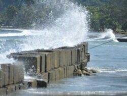 BMKG: Sejumlah wilayah pesisir Indonesia potensi gelombang tinggi