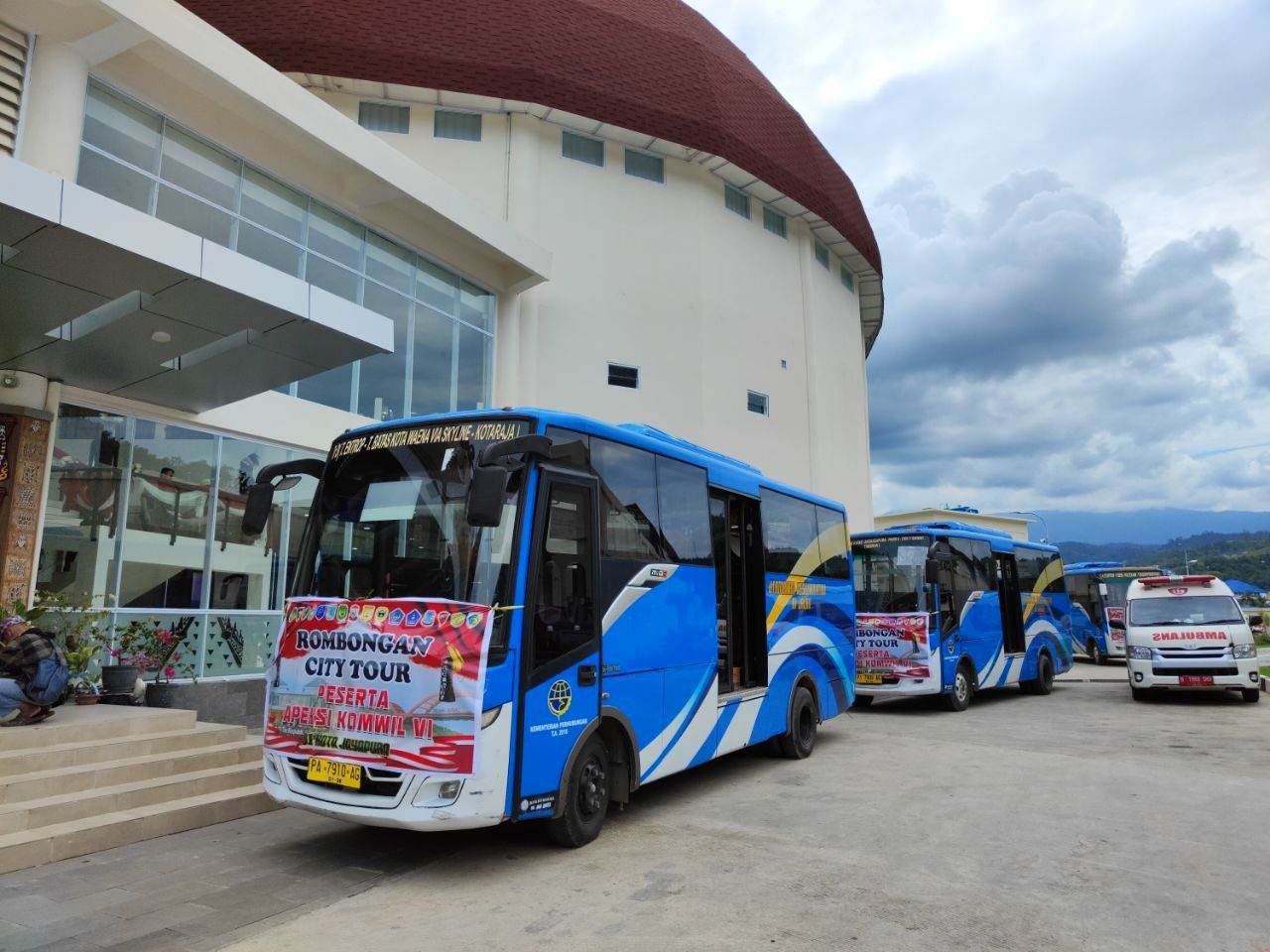 6 bus