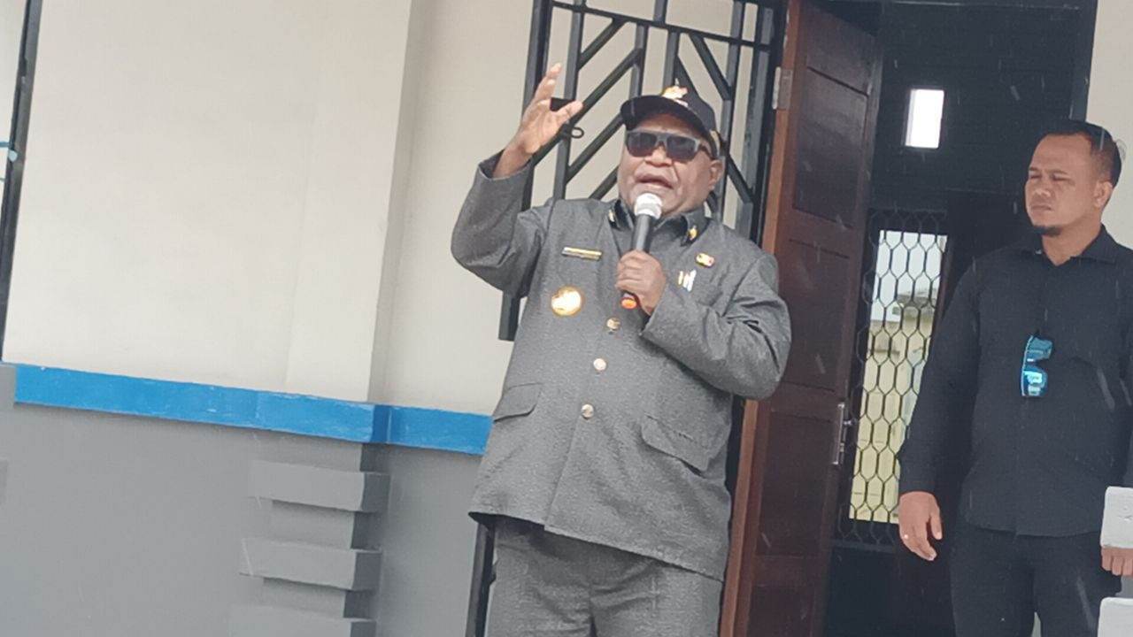 Bupati Deiyai akan sekolahkan 15 sampai 20 dokter umum dan dokter gigi 11 Deiyai