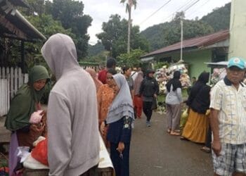 Pasar Kaget di Denintel Kodam