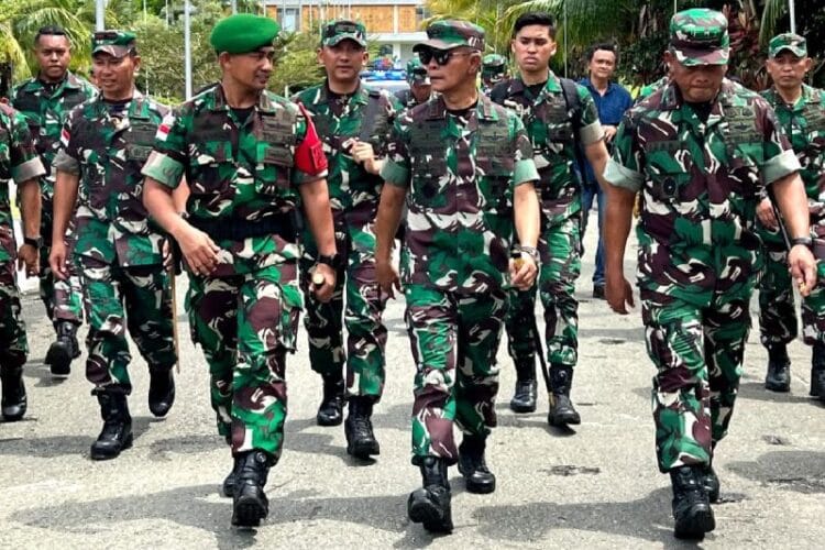 Pangkogabwilhan III:Waspadai kegiatan ilegal di perbatasan RI-PNG 1 Pangkogabwilhan III