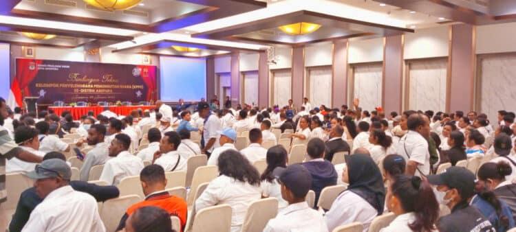 Suksesnya Pemilu 2024 tergantung KPPS 1 Anggota KPPS mengikuti bimtek di hotel Grand Abe, Distrik Abepura, Kota Jayapura, Papua, Selasa (30/1/2024). - Jubi/CR - 10