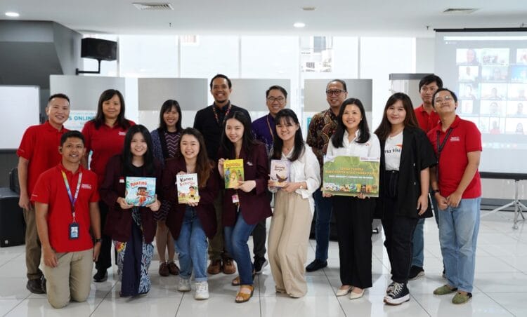 Terbitkan 10 buku cerita, WVI bersama BINUS University tingkatkan literasi anak di tanah Papua 1 wvi dan Binus buku cerita