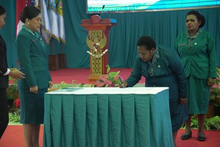 TP-PKK Papua Tengah minta TP-PKK di 3 kabupaten sukseskan 4 program prioritas nasional 1 TP PKK Papua Tengah