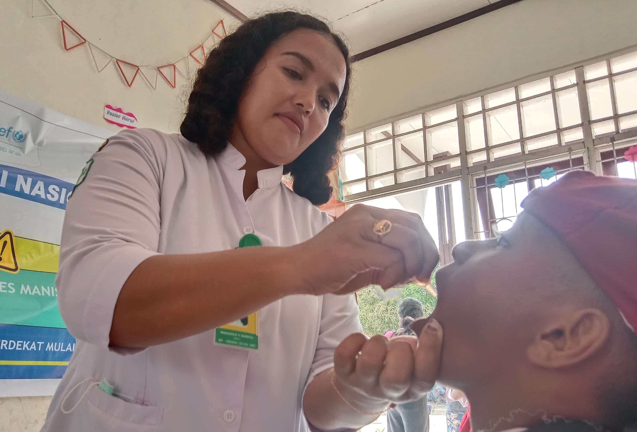 Pemberian Vaksin Polio, Pekan Imunisasi Nasional Polio