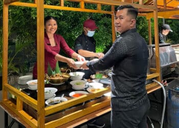 Angkringan Hotel Suni Abe sajikan aneka menu