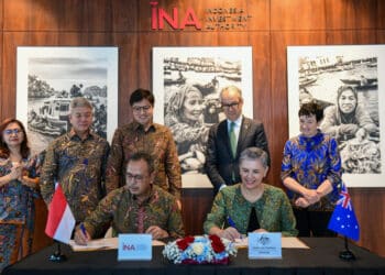 Ketua Dewan Direktur INA, Ridha Wirakusumah, dan Duta Besar Australia untuk Indonesia, Penny Williams PSM.- Jubi/Kedubes Australia di Jakarta
