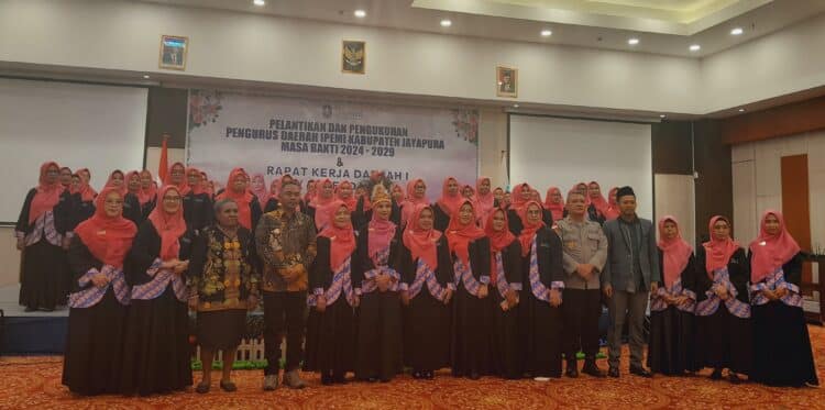 Ketua IPEMI Papua lantik Pengurus IPEMI Kabupaten Jayapura periode 2024-2029 1 IPEMI