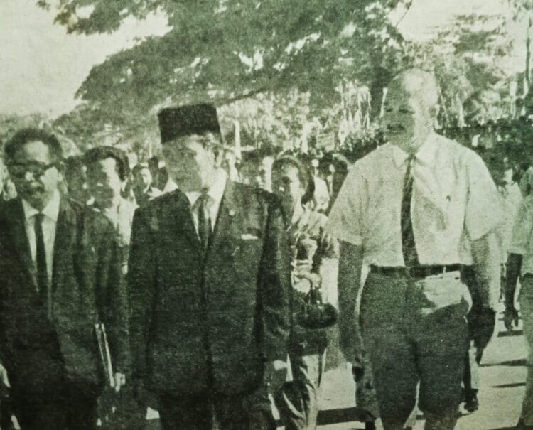 Fernando Ortiz Sanz saat berkunjung ke Manokwari menyaksikan pelaksanaan Pepera 14 Juli-2 Agustus 1969 didampingi Mendagri Amir Machmud dan Bupati Manokwari SD Kawab- Jubi.ist