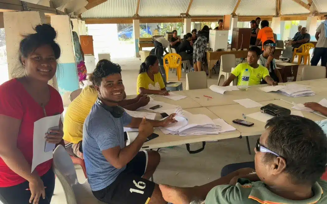Calon anggota parlemen perempuan ingin perbaiki 'ketidakefisienan pemerintah' Kiribati 1 Penghitungan suara pemilu Kiribati setelah putaran pertama pemungutan suara. - Jubi/rnz.com