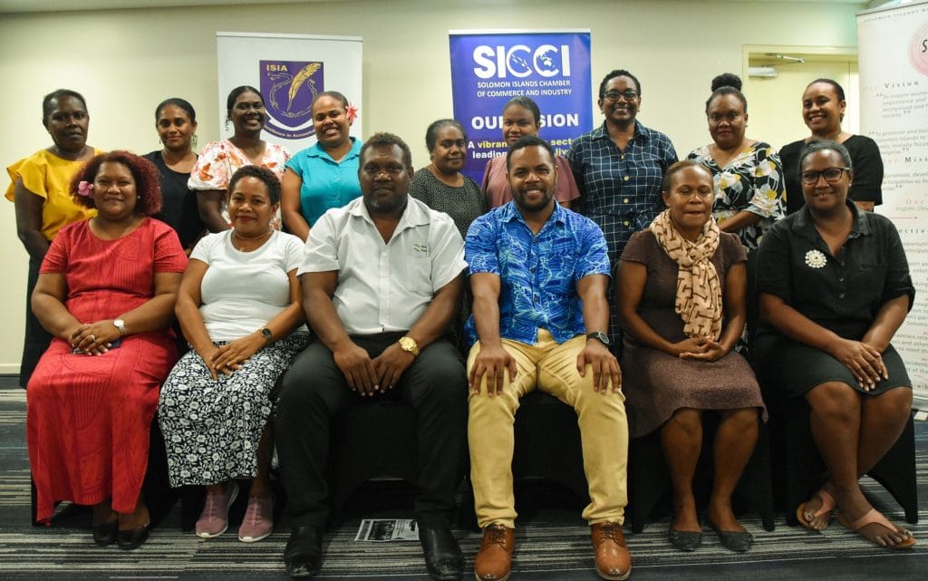 The program participants for 2024 cohort with President of ISIA Johnson Lobo the CEOs of ISIA SICCI and SIWIBA and Lead Facilitator Pauline Soaki 1024x641 1