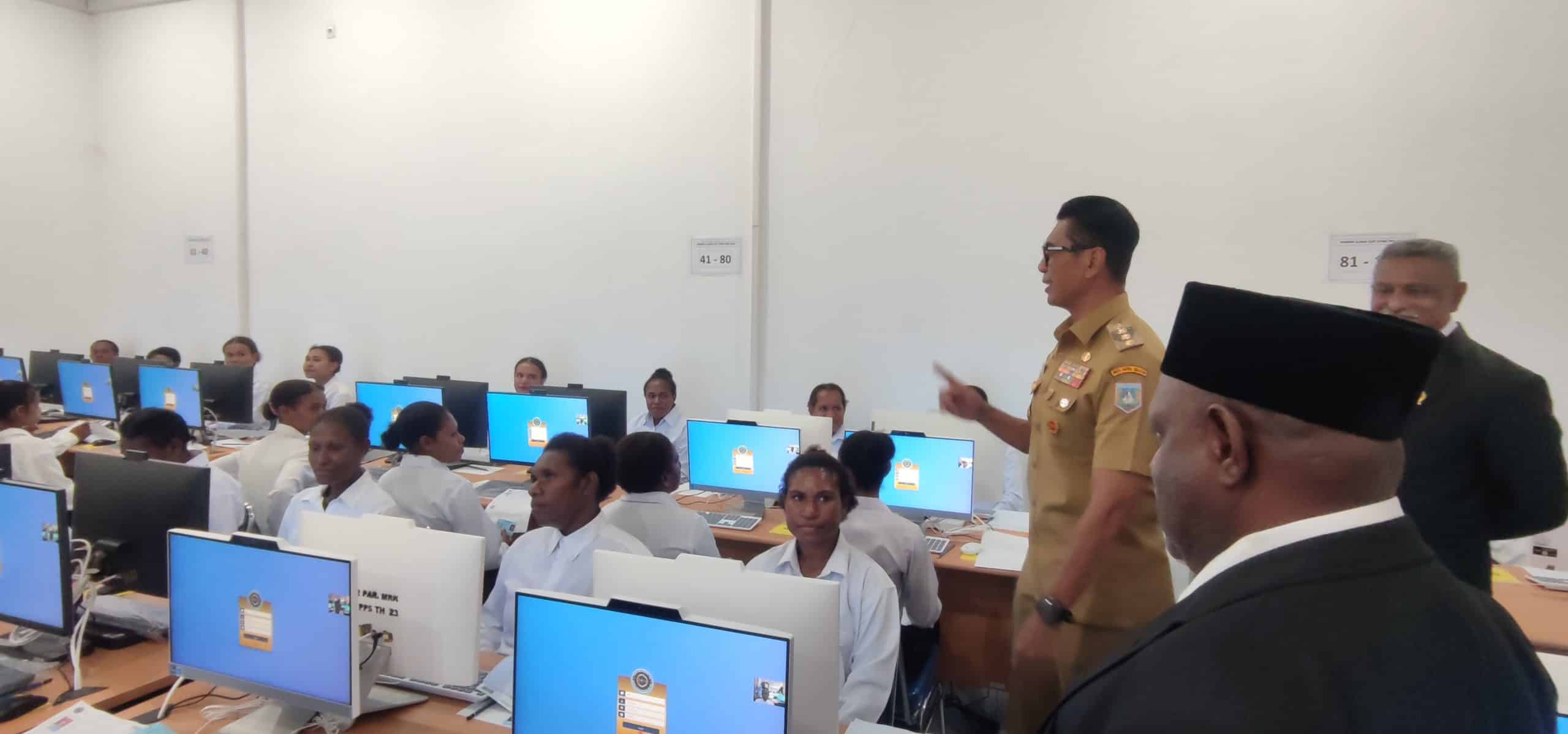 Pj Gubernur, Ketua MRPS dan DPRP pantau seleksi CASN Papua Selatan 4 Papua Selatan