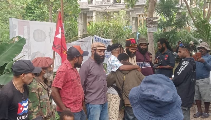 Komite Nasional Papua Barat (KNPB) Pusat bersama KNPB wilayah Numbay dan Sentani merayakan hari ulang tahun (HUT) ke-16 di Jayapura, Papua.