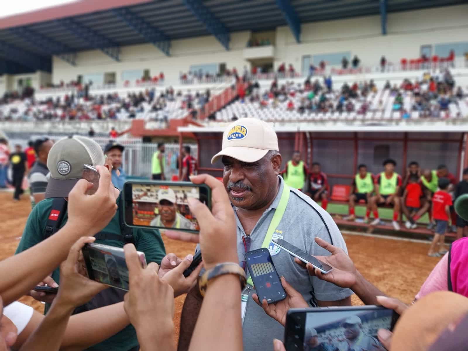 Manajer Persipura Jayapura, Abisai Rollo