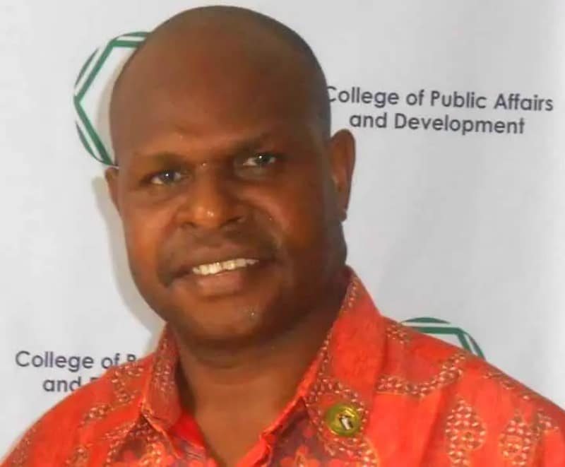 Dr. Leonard Tumuka. - Jubi/dok
