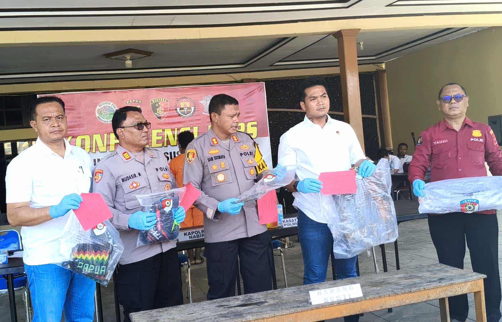Pelaku pembakaran sekolah di bawah umur, polisi hormati UU Perlindungan Anak 3 Polres Nabire
