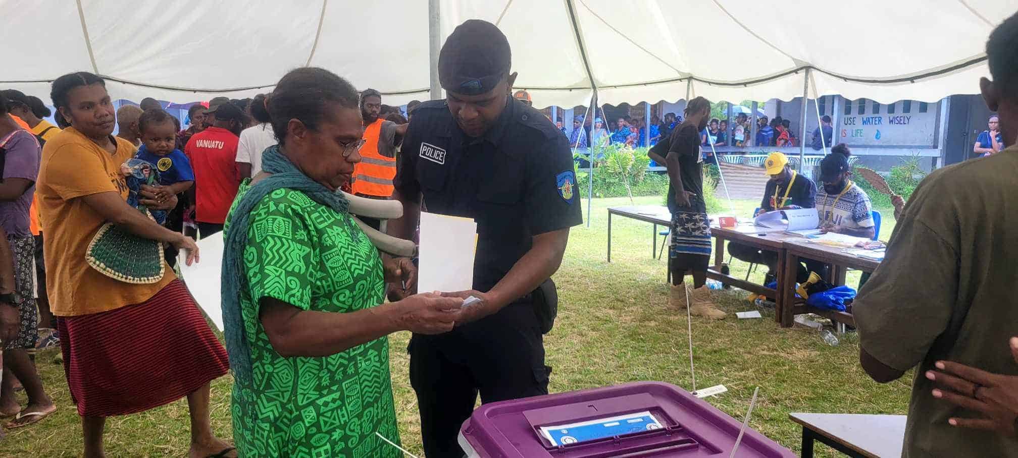 Kepentingan keamanan Australia dipertaruhkan dalam Pemilu Vanuatu 1 Vanuatu Australia