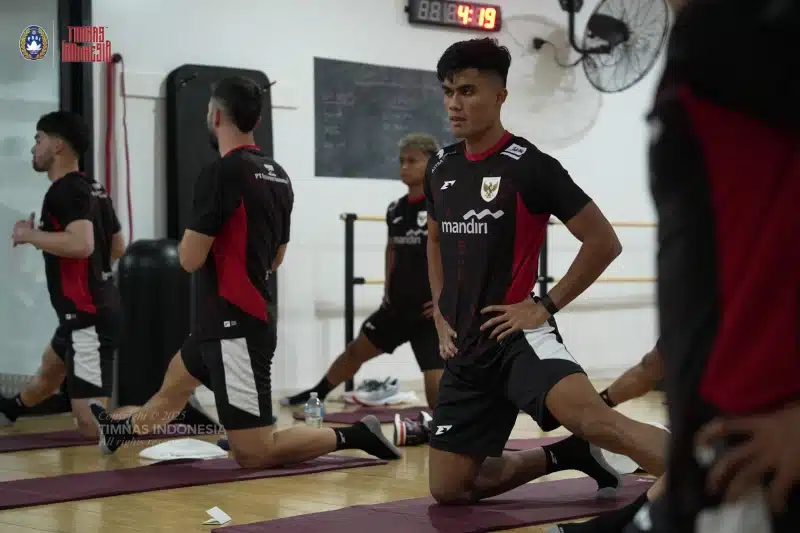 Agenda latihan langsung dijalani pemain pada Senin malam, waktu setempat. Mulai dari berlatih di ruang kebugaran hotel tempat mereka menginap di Sydney.- Dok. PSSI