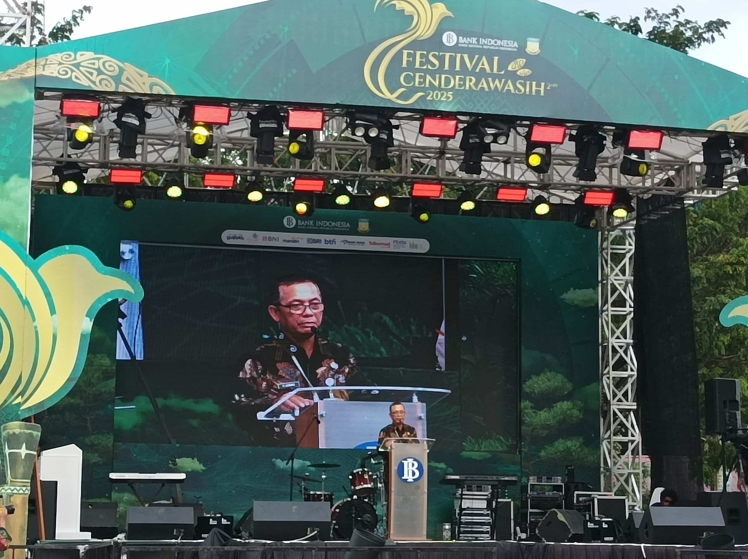 Penjabat Gubernur Papua berharap Fescen 2025 tingkatkan nilai UMKM