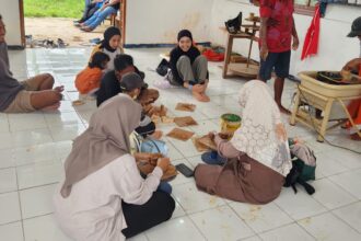 Kelas gerabah jadi ajang promosi wisata Kampung Abar