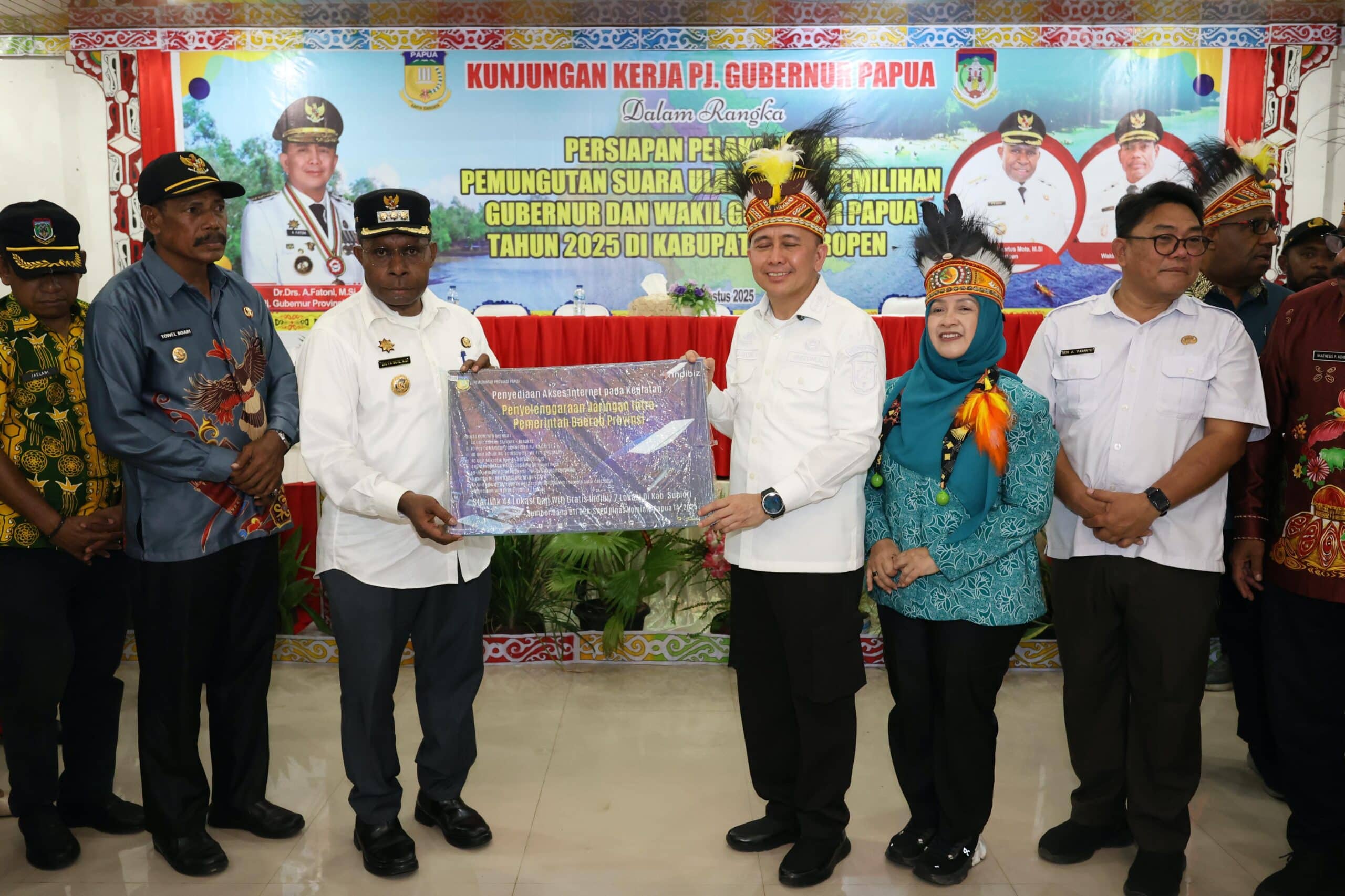 Pj Gubernur Papua bantu pembangunan bandara Botawa Waropen