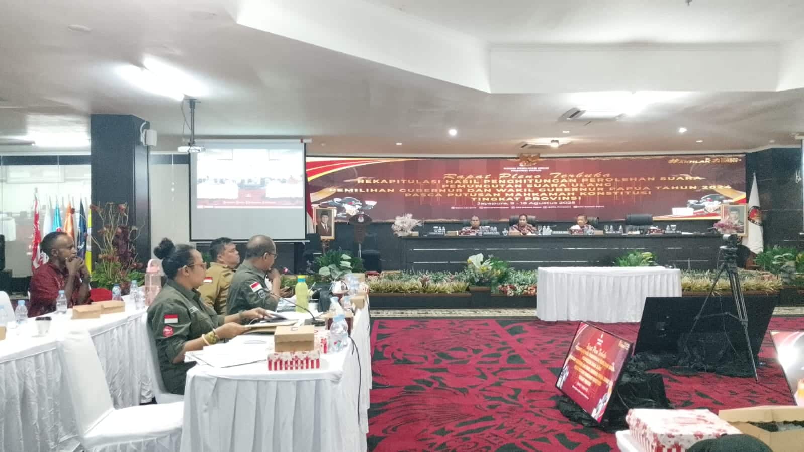 KPU Papua diingatkan tuntaskan pleno perolehan suara PSU pilgub sesuai jadwal 1 KPU Papua