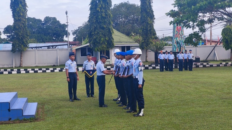 TNI AU