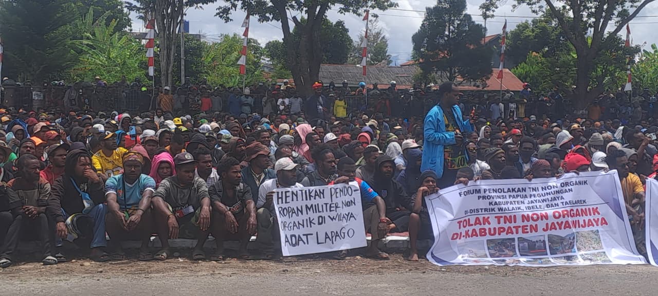 Presiden didesak tarik pasukan TNI non-organik dari Papua Pegunungan