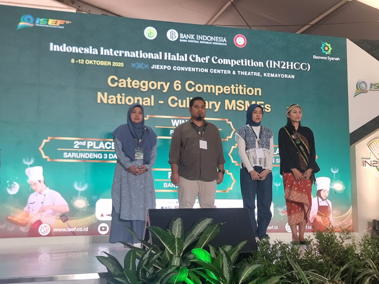 UMKM Papua Juara 1 Indonesia International Halal Chef Competition 2025 2 1000629472