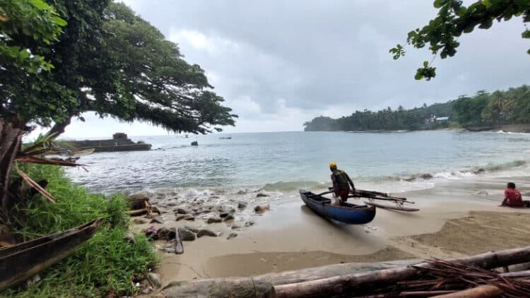 Jejak tukik, patung penginjil, dan harapan warga Yewena-Doromena 1 Doromena tukik