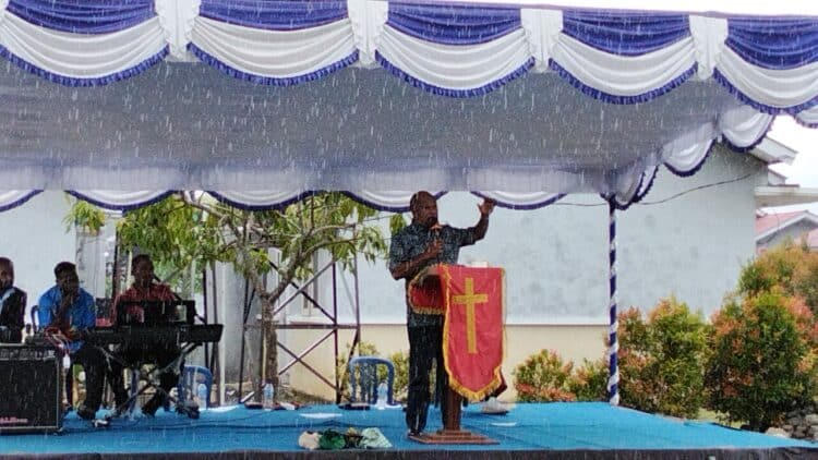 Membantu pembangunan rumah ibadah merupakan bagian dari visi-misi Bupati Jayapura 1 Rumah Ibadah