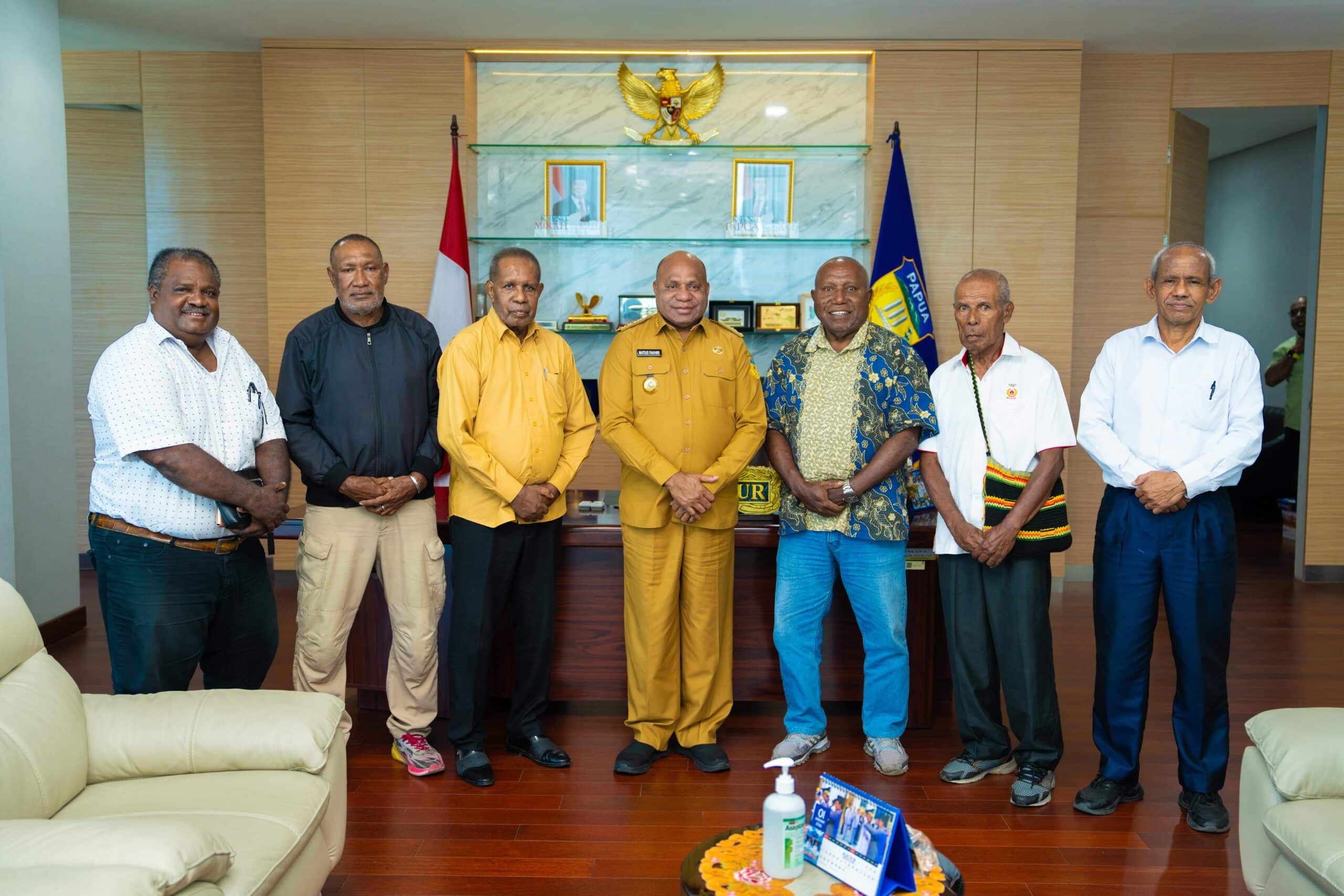 Tim 9 Tim 9 Reformasi Laporkan Kinerja Ke Gubernur Fakhiri, Soroti Masa Depan ...
