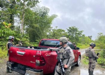 Personel Satgas Damai Cartenz 2026 saat berpatroli di Yahukimo - Dok. Satgas Operasi Damai Cartenz